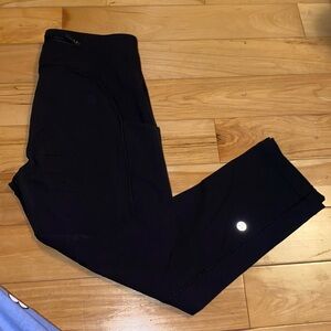 Lululemon cropped leggings w/side pockets